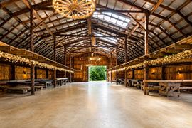 902 W Gap Creek Rd