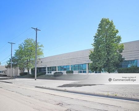 Photo of commercial space at 2550 Commonwealth Avenue in North Chicago
