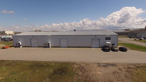 Clean high bay industrial warehouse