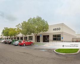 Northgate Business Center, Bldg B2