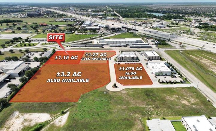 +/-1.15 acres - 1121 Grand Oak Blvd