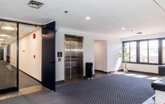 851 Irwin St | 29,923 SF | Office Building