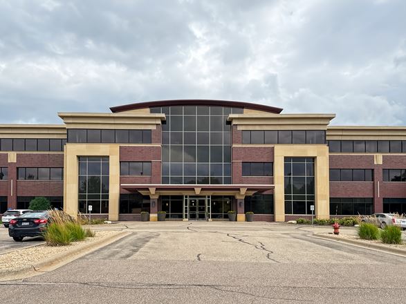 MN, Eagan - Grand Oak I