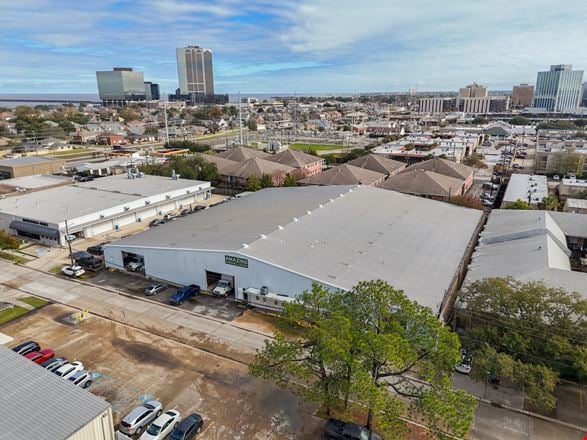 Fat City Industrial Warehouse near Causeway Blvd / I-10