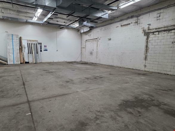 1285 William St - 18,000+/- SF Retail/Warehouse For Sale