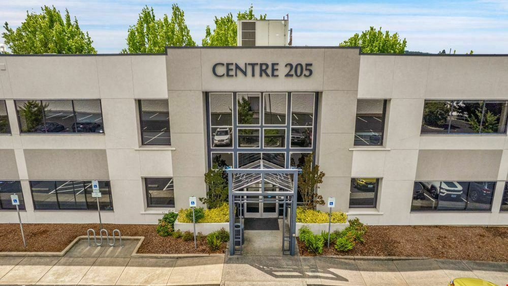 Centre 205
