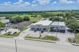 Retail Showroom & Warehouse - 11,000+ SF in South Lakeland