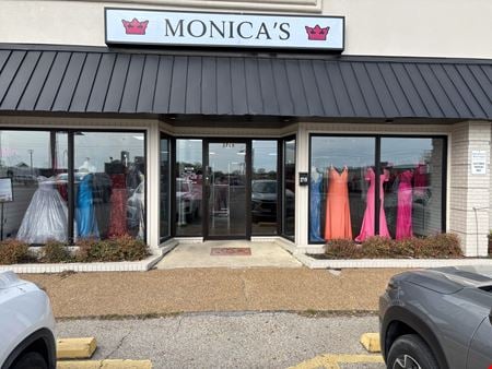 Retail space for Rent at 2719 S Caraway Rd in Jonesboro