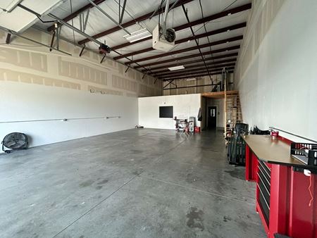 Commercial space for Rent at 808 SW Cherry St in Ankeny