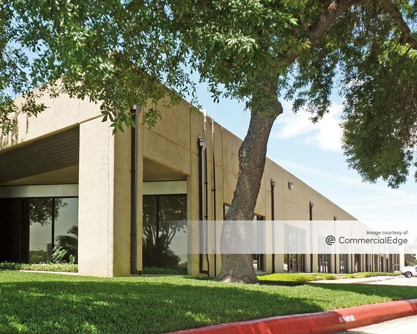Cherry Ridge Office Park 3201 Cherry Ridge Drive, San Antonio, TX