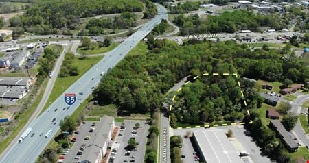 Photo of commercial space at 1813 Wren Turnpike in Gastonia