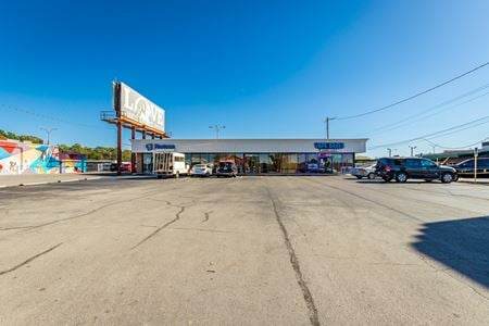 Retail space for Rent at 5948 Brainerd Road in Chattanooga