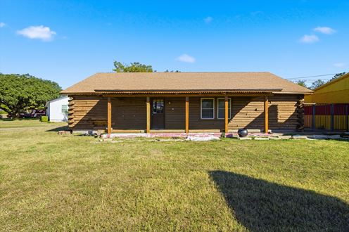 901 N Valley Mills Dr