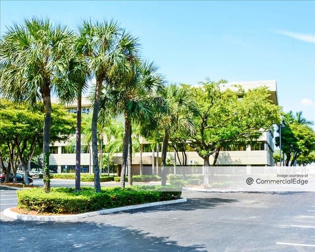 Waterford at Blue Lagoon - 5757, 5775, 5805, 6101 & 6161 Blue Lagoon Drive