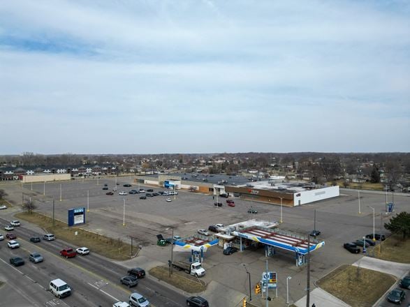 33100-33250 Schoenherr Road