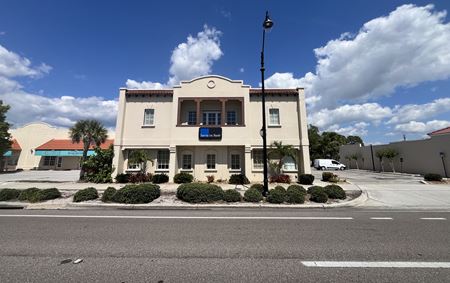 Retail space for Sale at 247 South Tamiami Trail in Venice