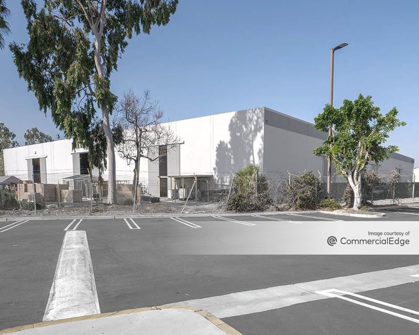 16680 Armstrong Avenue 16680 Armstrong Avenue Industrial Building