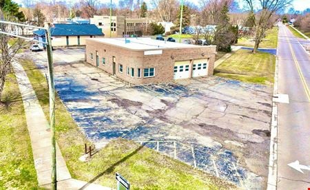 Retail space for Sale at 30400 Grand River Ave in Farmington Hills