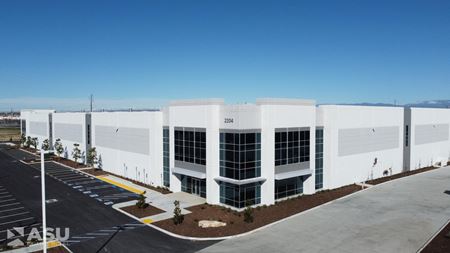 Industrial space for Rent at 2204 Coffee Road in Bakersfield