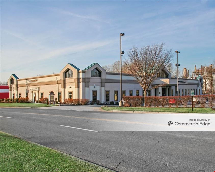 810 Plaza Blvd