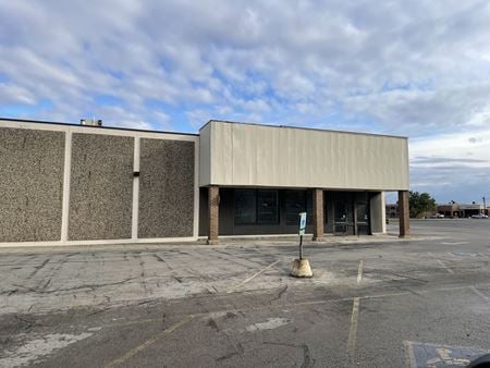 Retail space for Rent at 208 Charleston Ave in Mattoon