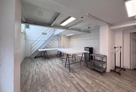 1,150 SF | 234 Varet Street | Retail Showroom With Mezzanine Level for Lease