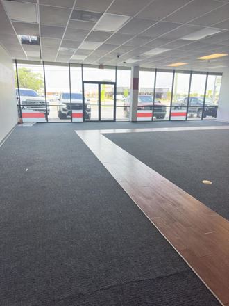 7000 N Davis Hwy Pensacola National Anchor
