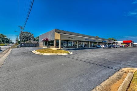 Retail space for Rent at 320 Avalon Avenue W in Muscle Shoals