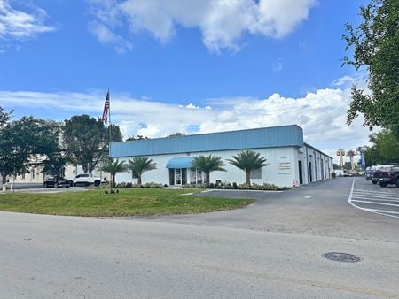 Industrial space for Sale at 4573 Enterprise Ave in Naples