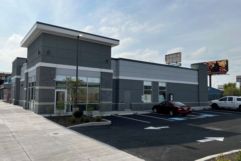 1,234 SF | 40 E Oregon Ave | New Retail Space in South Philly