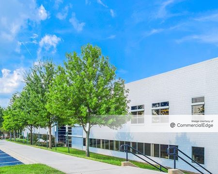 Commercial space for Rent at 7201 IBM Drive in Charlotte