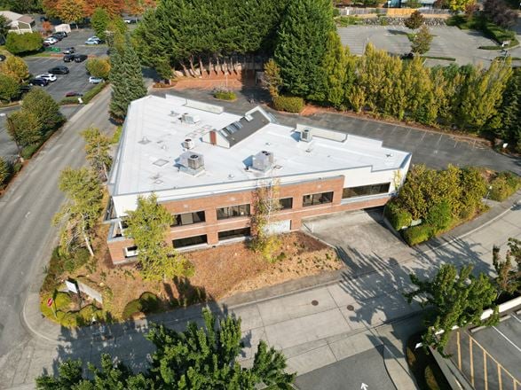 2600 Cherry Ave