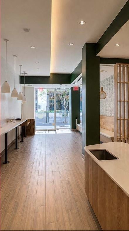 Retail space for Rent at 303 Park Ave S in New York
