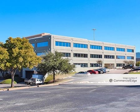 Photo of commercial space at 130 East John W. Carpenter Fwy in Irving