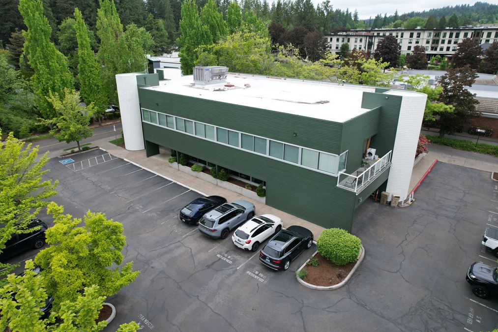 100% Leased Investment in Lake Oswego