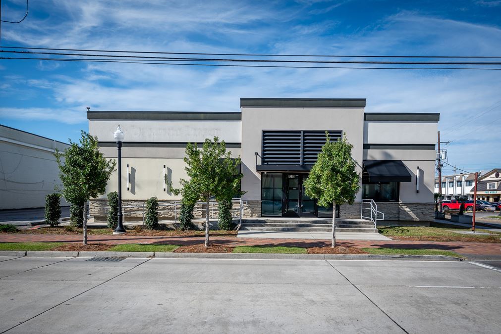 3230 Severn Avenue