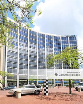 Salesforce Circle Bldg