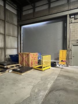 WAREHOUSE WITH CRANES