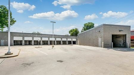 Retail space for Sale at 211 University Drive in Fort Worth