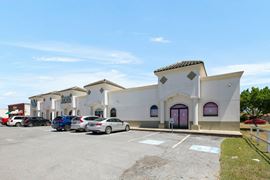 7013 S Cage Blvd