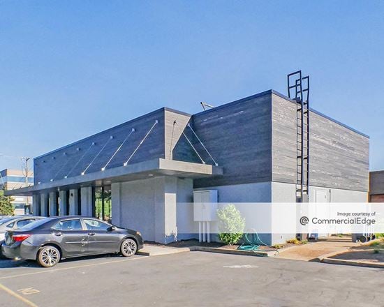 Herndon Parkway Center