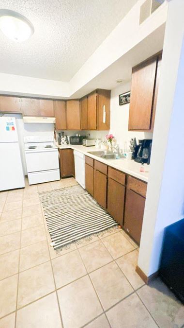 Garfield St 8 Unit Apartment