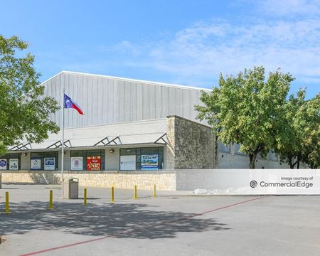 Photo of commercial space at 8851 Ice House Drive in North Richland Hills