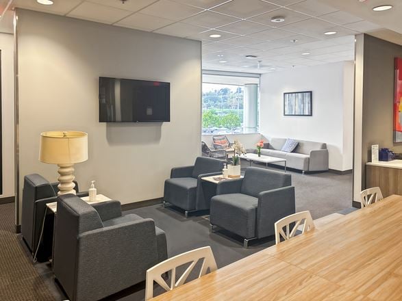 CA, Solana Beach - Solana Beach Corporate