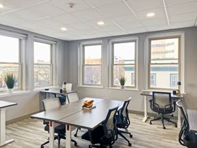 Regus - Manchester 1087 Elm Street