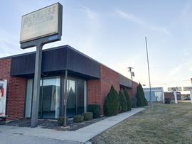 33W401 Roosevelt Rd