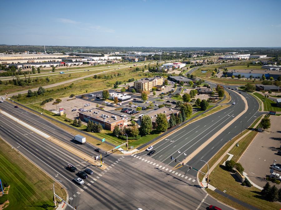 Dean Lakes Retail Center