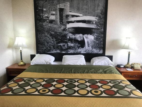AUCTION: Quality Inn & EconoLodge | 202 Rooms | 14.58 AC | Erie PA