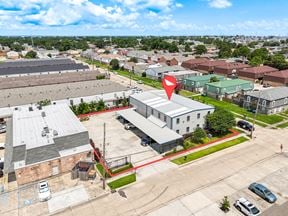 ±6,400 SF Office/Warehouse with Gated Lot and Grade-Level Door