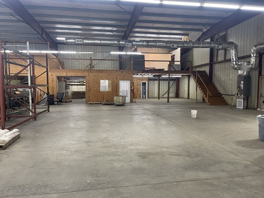 Thomson Warehouse